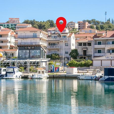 Seaside Apartments With A Swimming Pool Okrug Gornji, Ciovo - 11374 Trogir Exterior photo